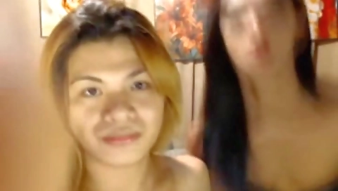 Sexy girlfriend gets her pussy eaten by wet