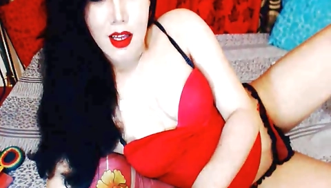 Hot girl shows off her sexy body