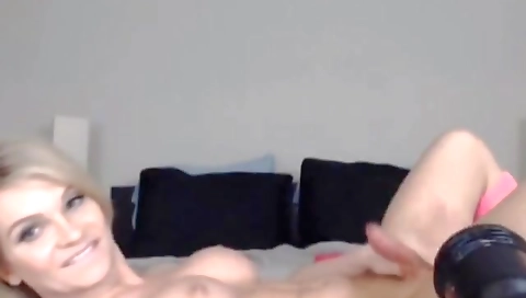 Hot bucketsny gets fucked by her boyfriend