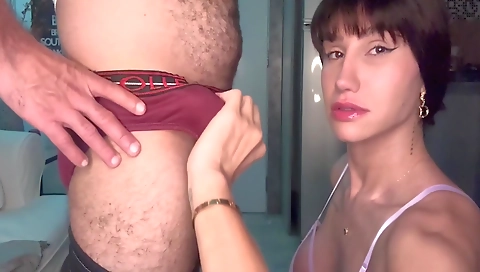Horny girlfriend gets her pussy eaten by applic
