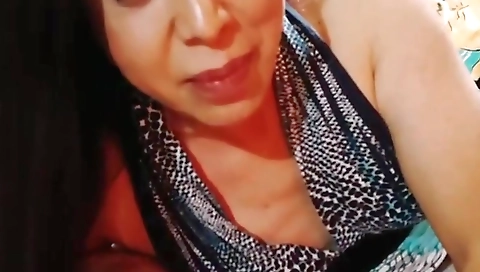 Hot girl with a sexy body gets fucked in hil midnight and desk